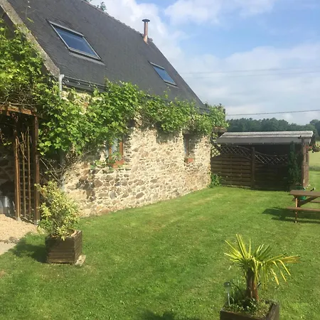 Gites De Camors Exterior photo